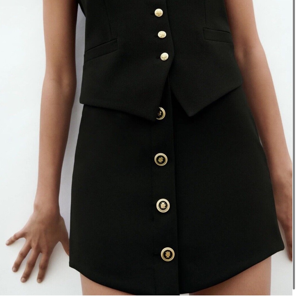 ZARA High-Waisted Black Suit Skirt Outfit Set Gold Button. Size M